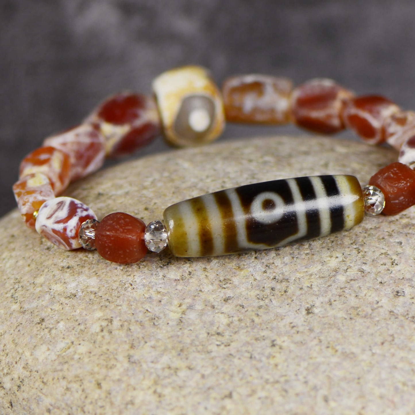 Vajra Treasure Canopy Three-Eyed Dzi Bracelet