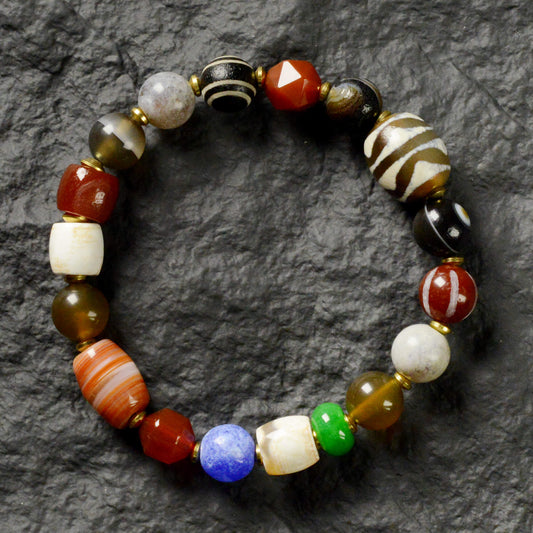 Vajra Dralo Tiger Tooth Dzi Bracelet