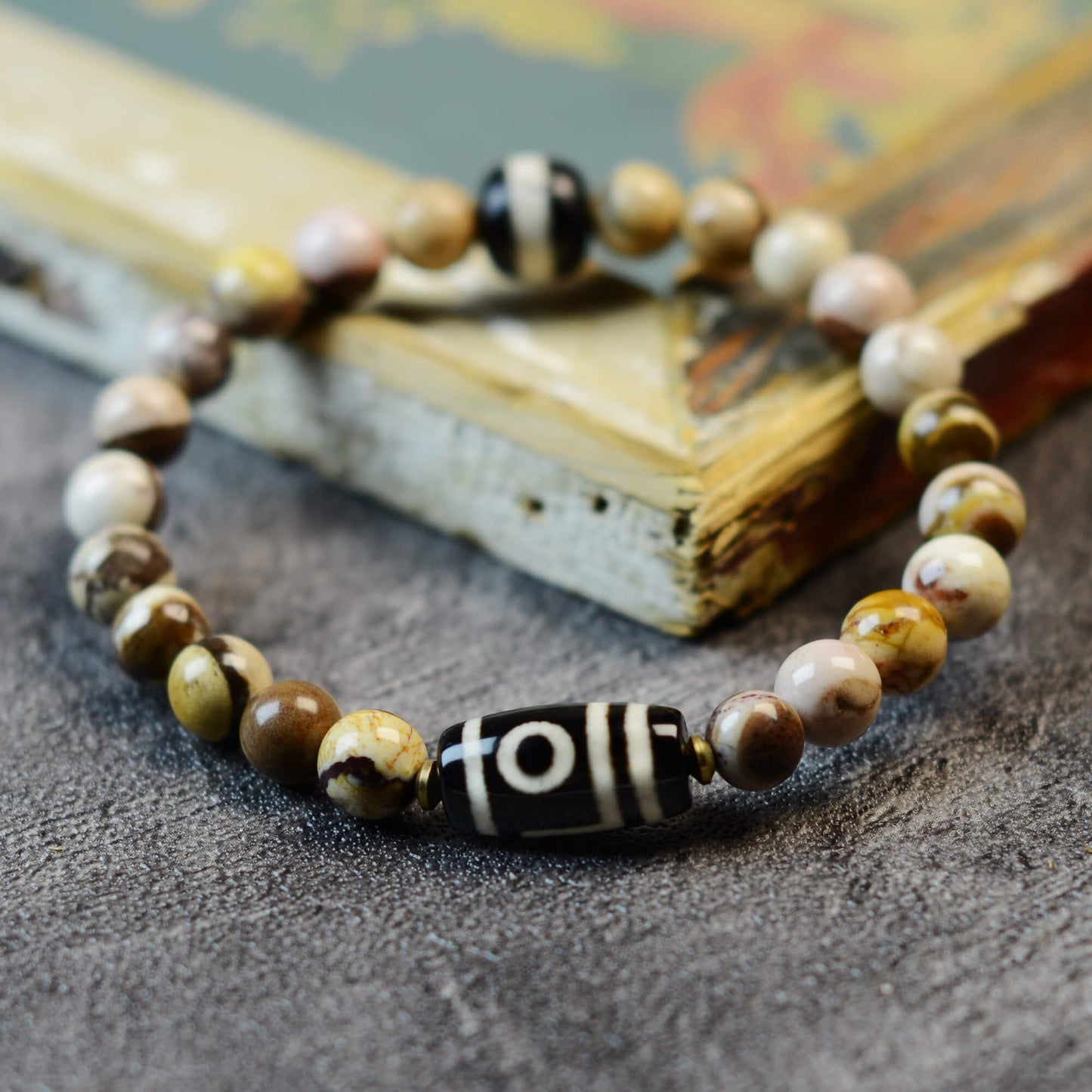Vajra Two-Eyed Dzi Bracelet