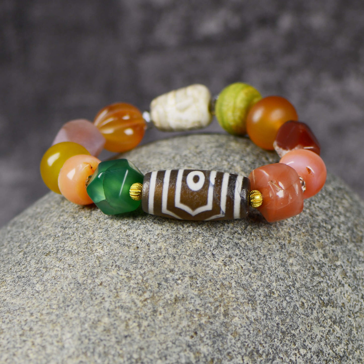 Vajra Treasure Canopy Three-Eyed Dzi Bracelet