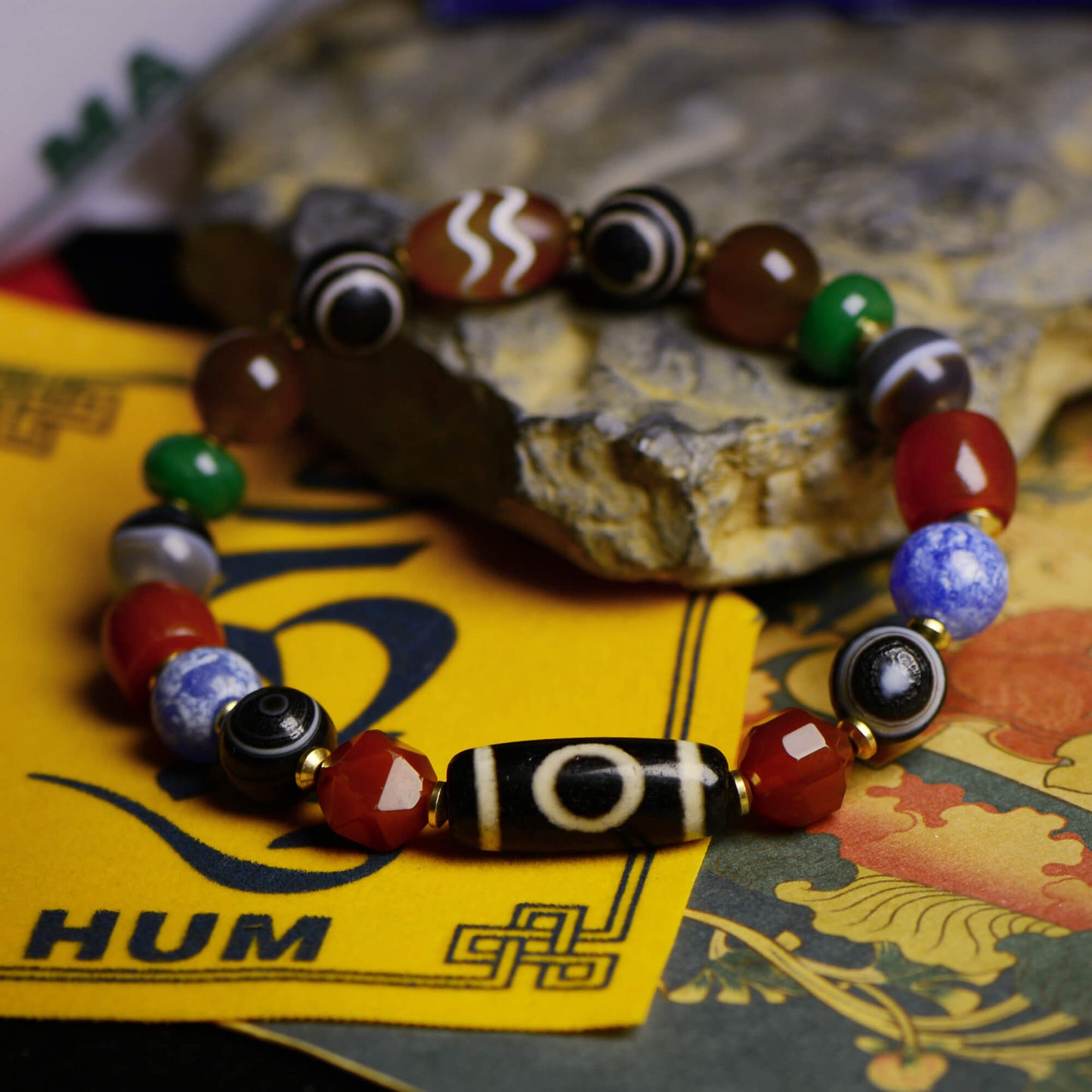 Vajra Single-Eye Cosmic Dzi Agate Bracelet