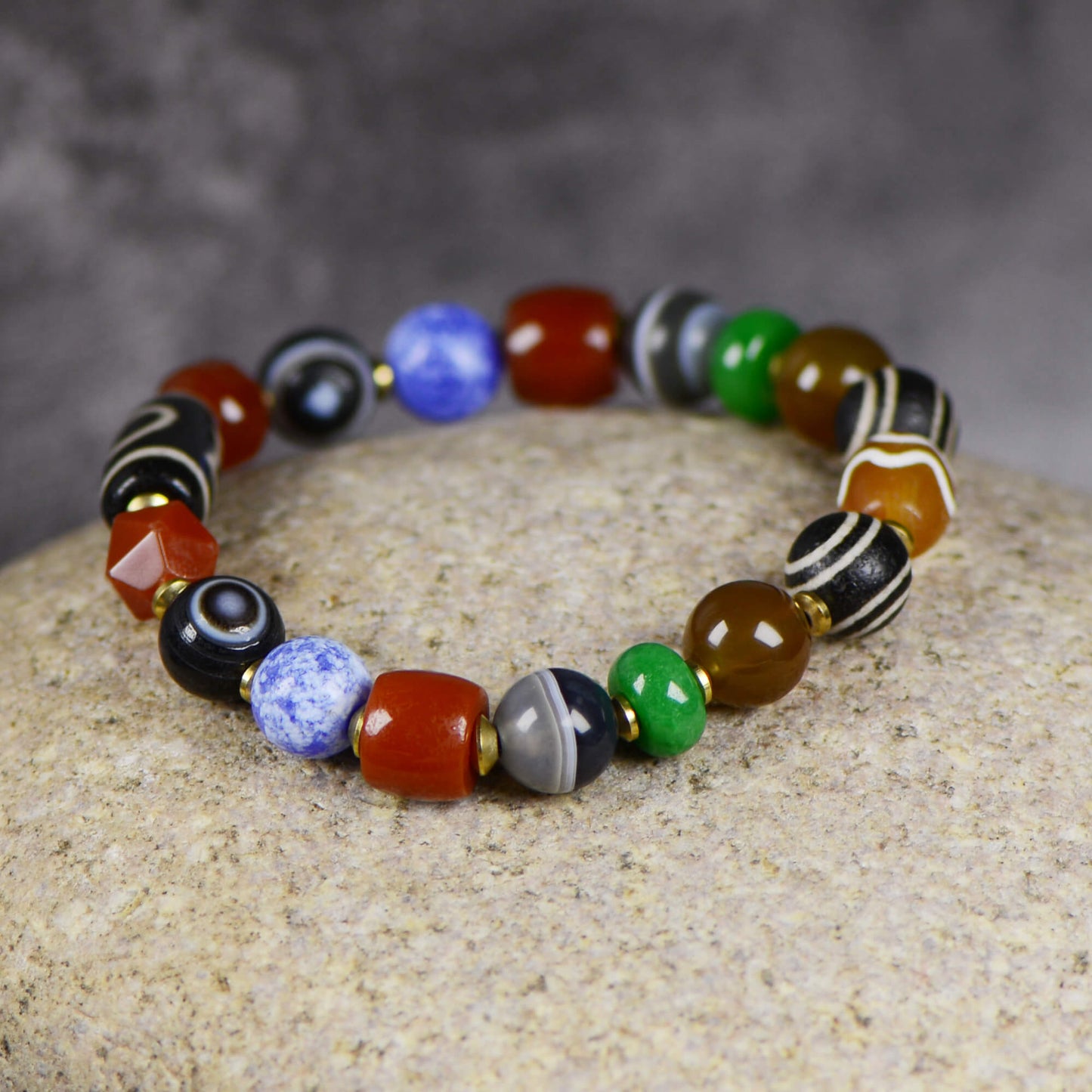 Vajra Single-Eye Cosmic Dzi Agate Bracelet