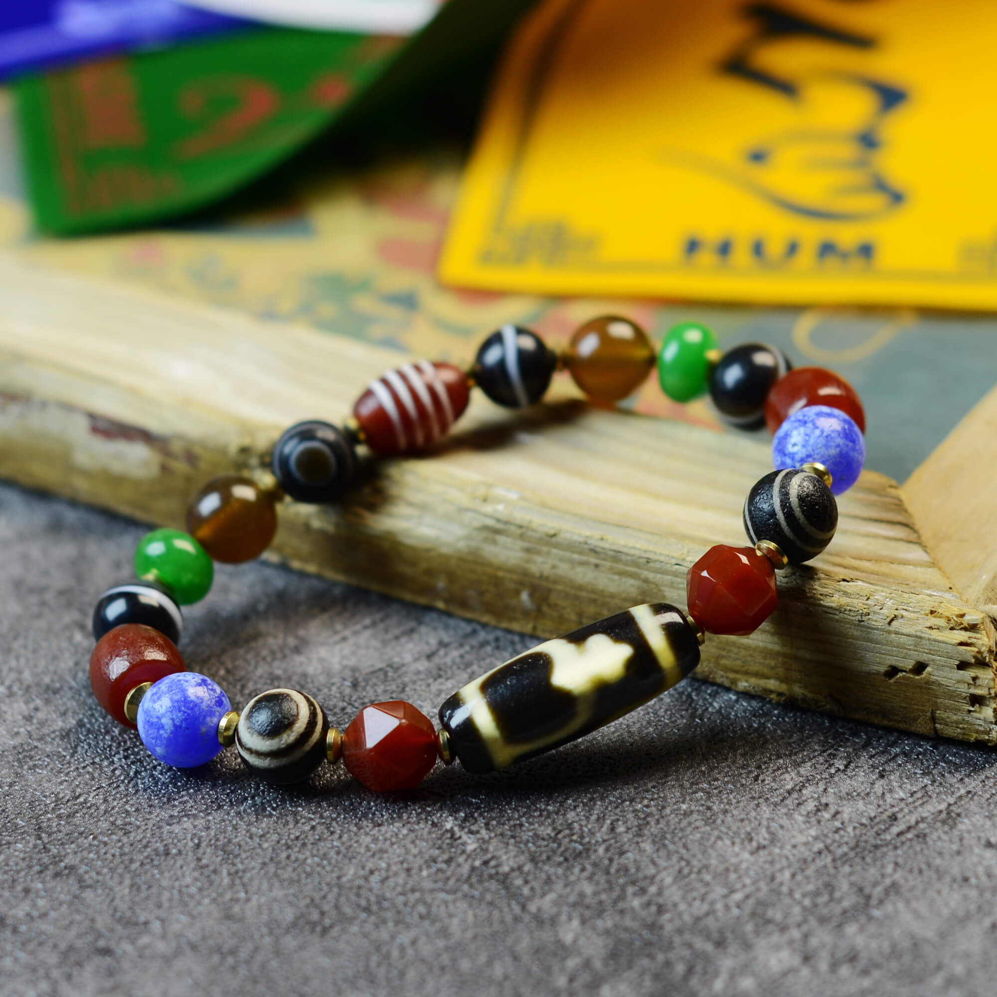 Vase Dzi Amulet Bracelet