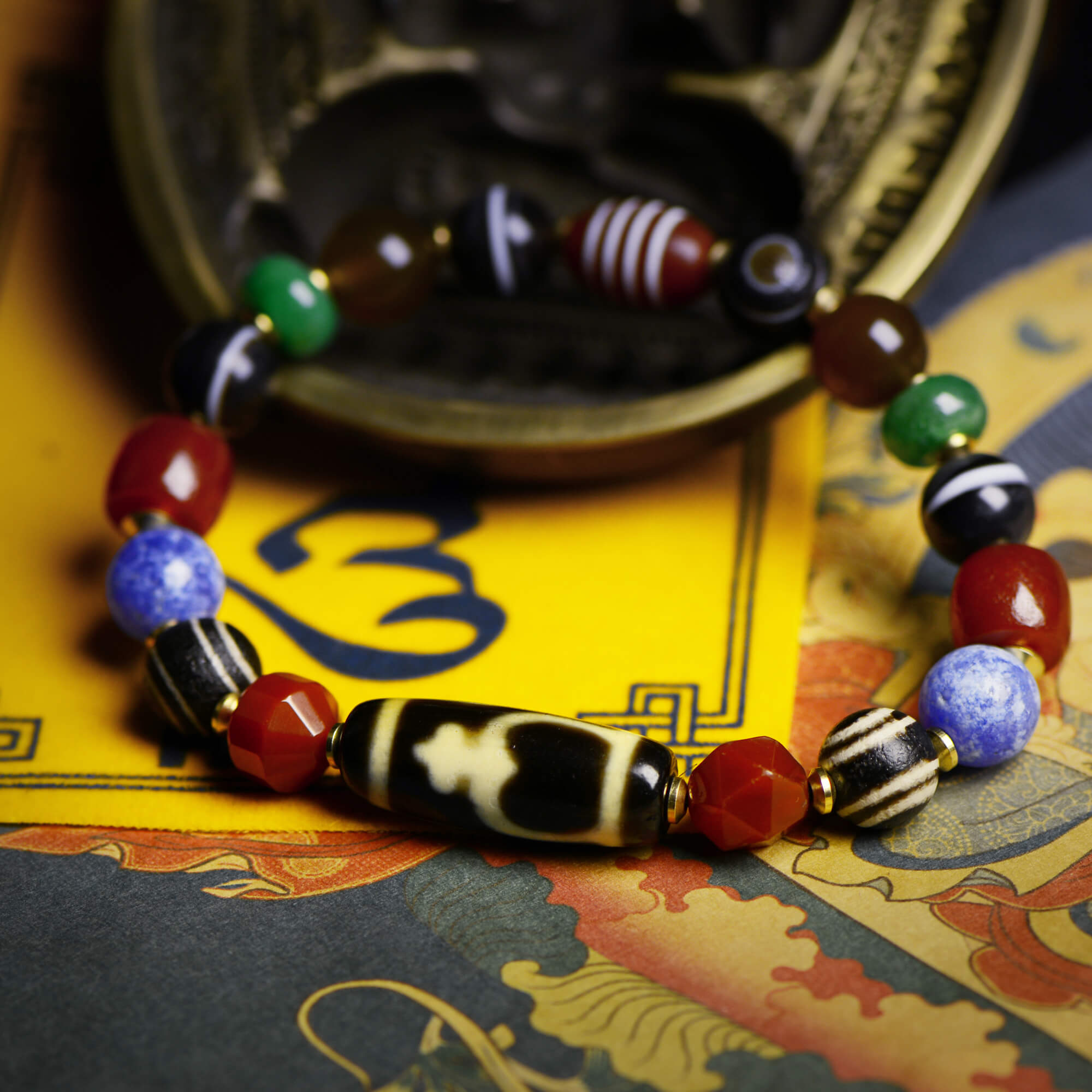 Vase Dzi Amulet Bracelet