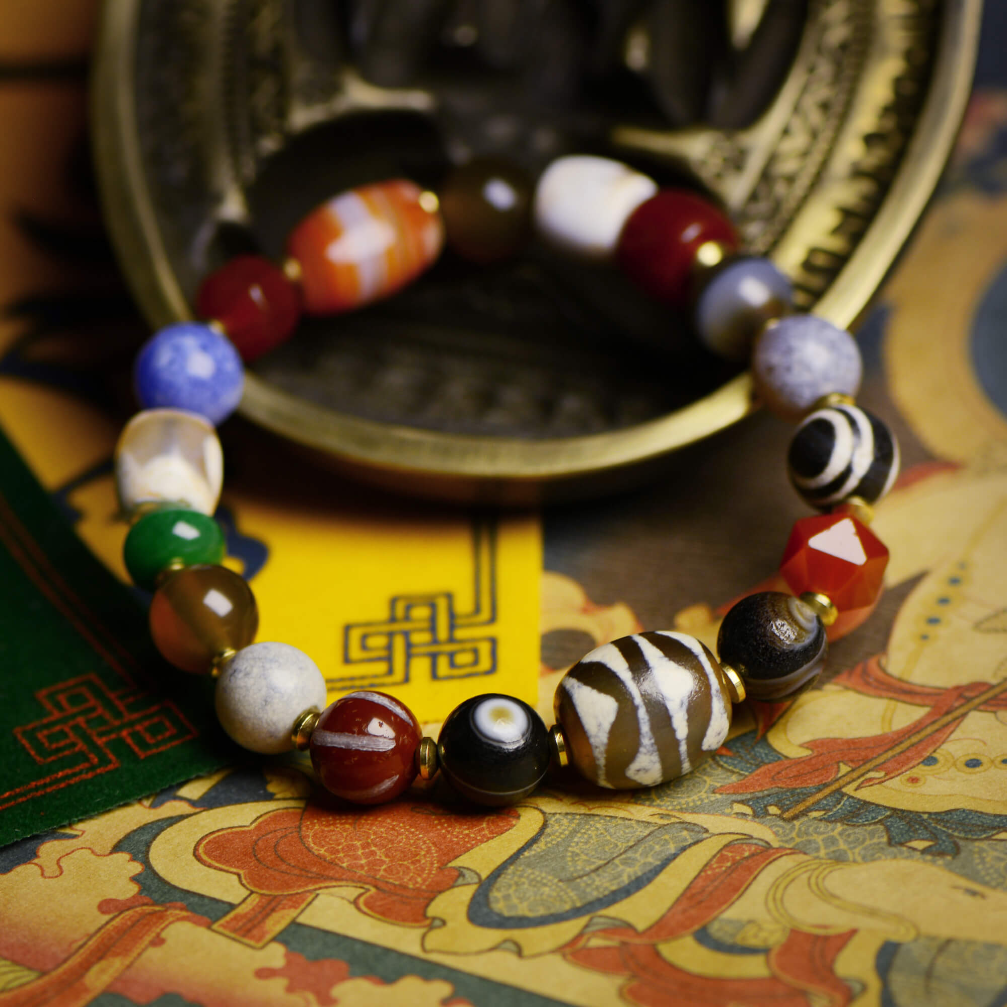Dralo Tiger Tooth Dzi Bracelet