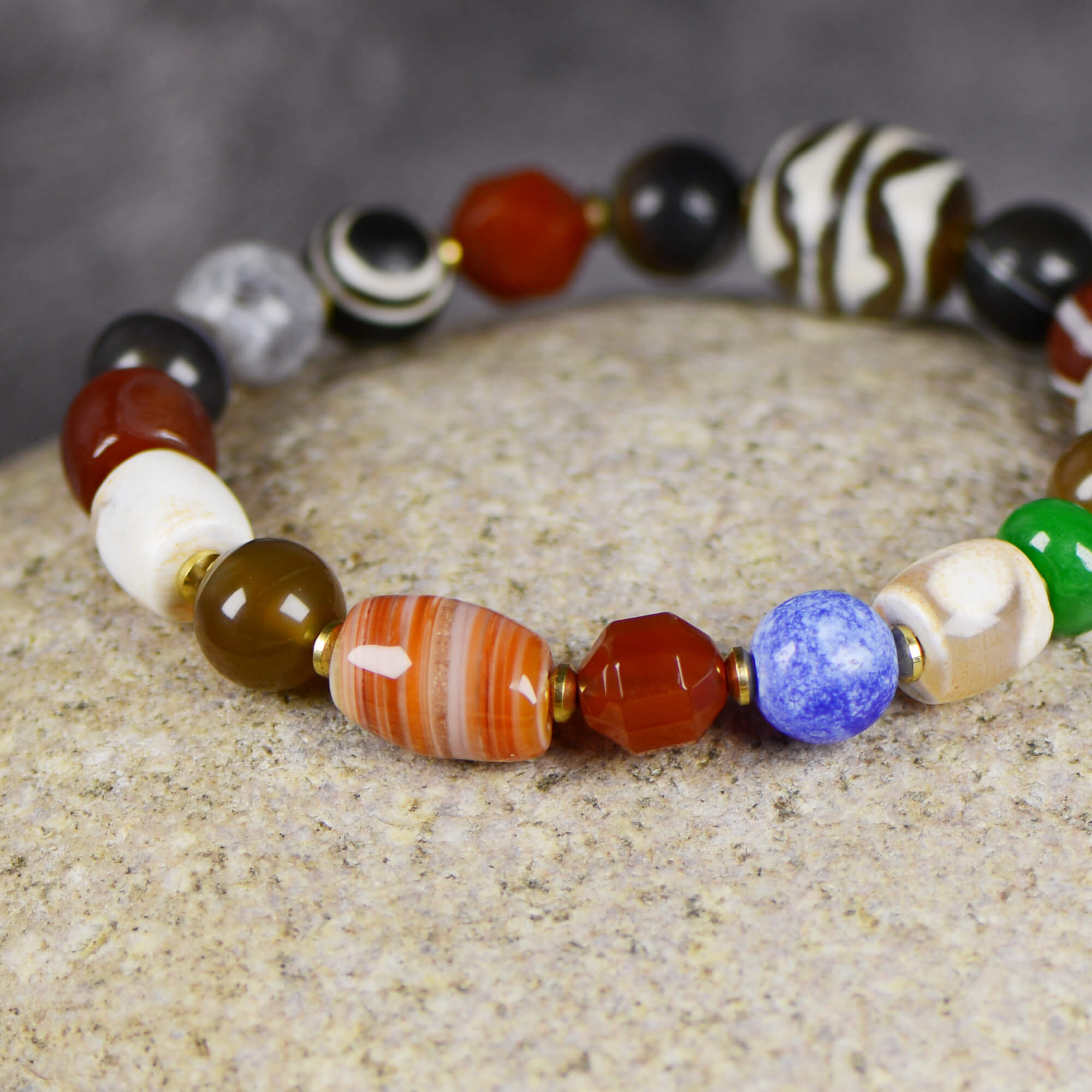 Dralo Tiger Tooth Dzi Bracelet