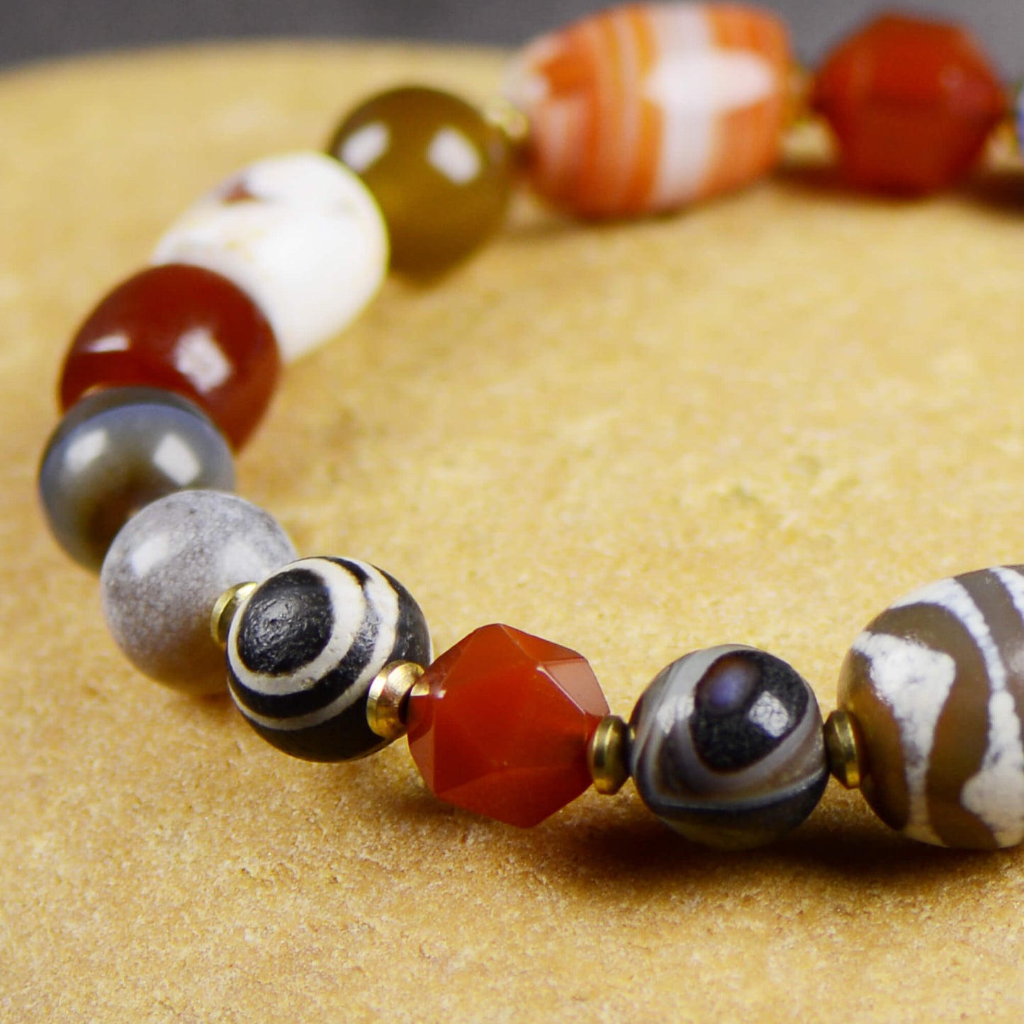 Vajra Dralo Tiger Tooth Dzi Bracelet