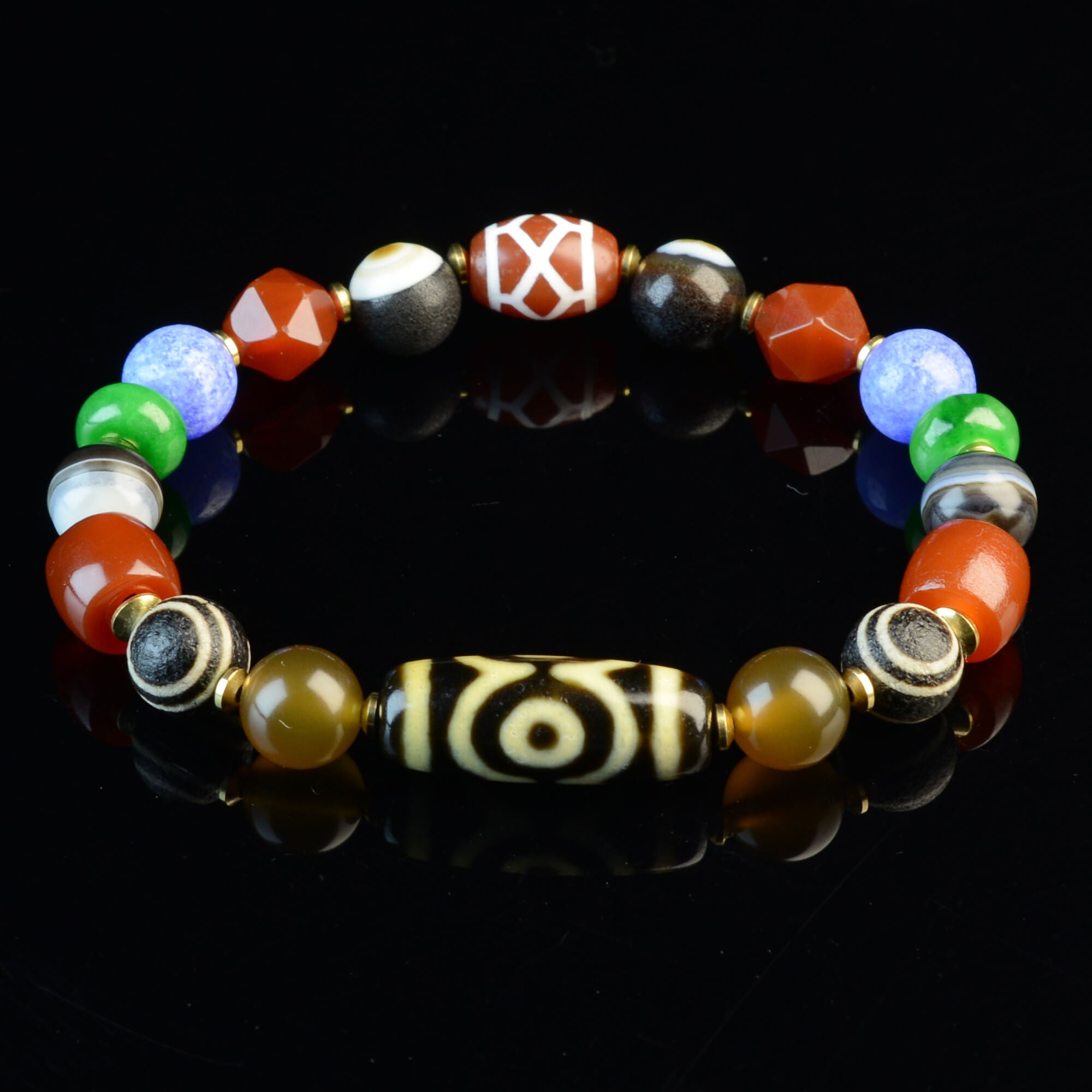 Lotus Three-Eyed Dzi Bead Bracelet