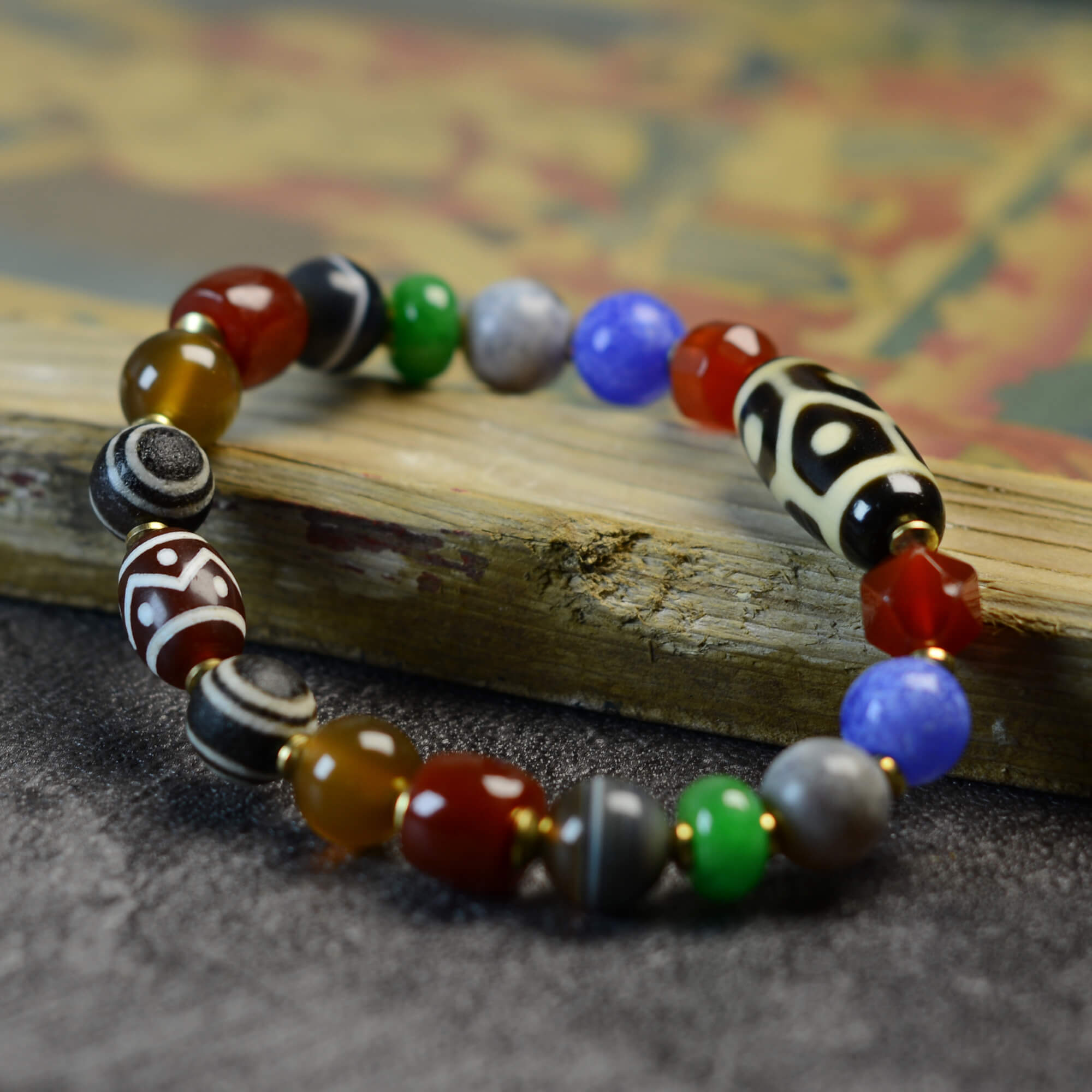 Tortoise-Back Dzi Bead Bracelet