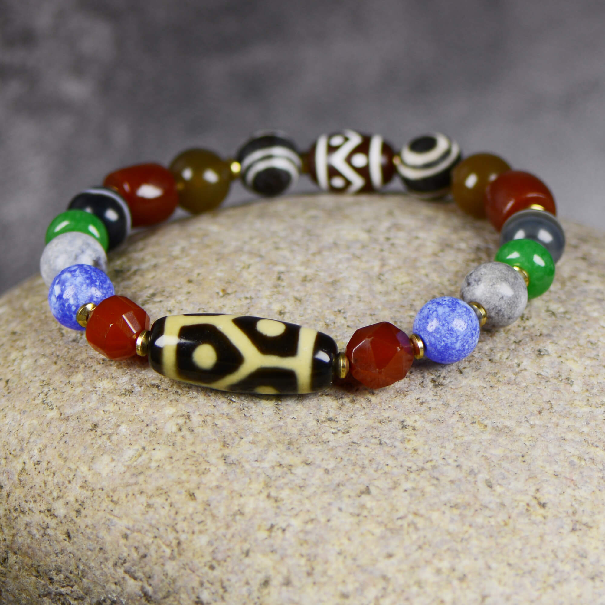 Tortoise-Back Dzi Bead Bracelet