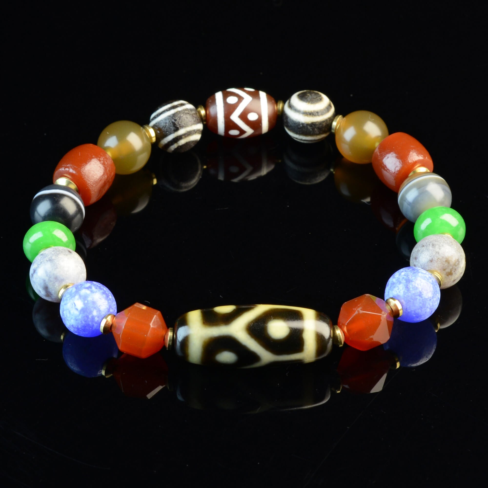 Tortoise-Back Dzi Bead Bracelet