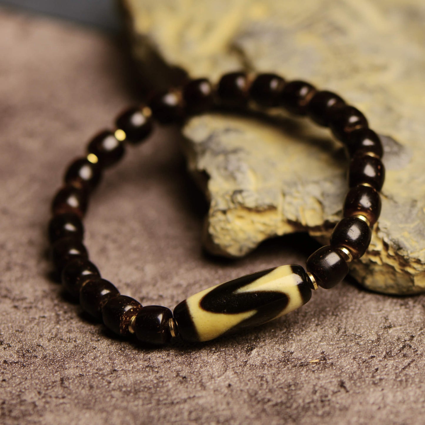 Vajra Tiger Tooth Dzi Bead Bracelet